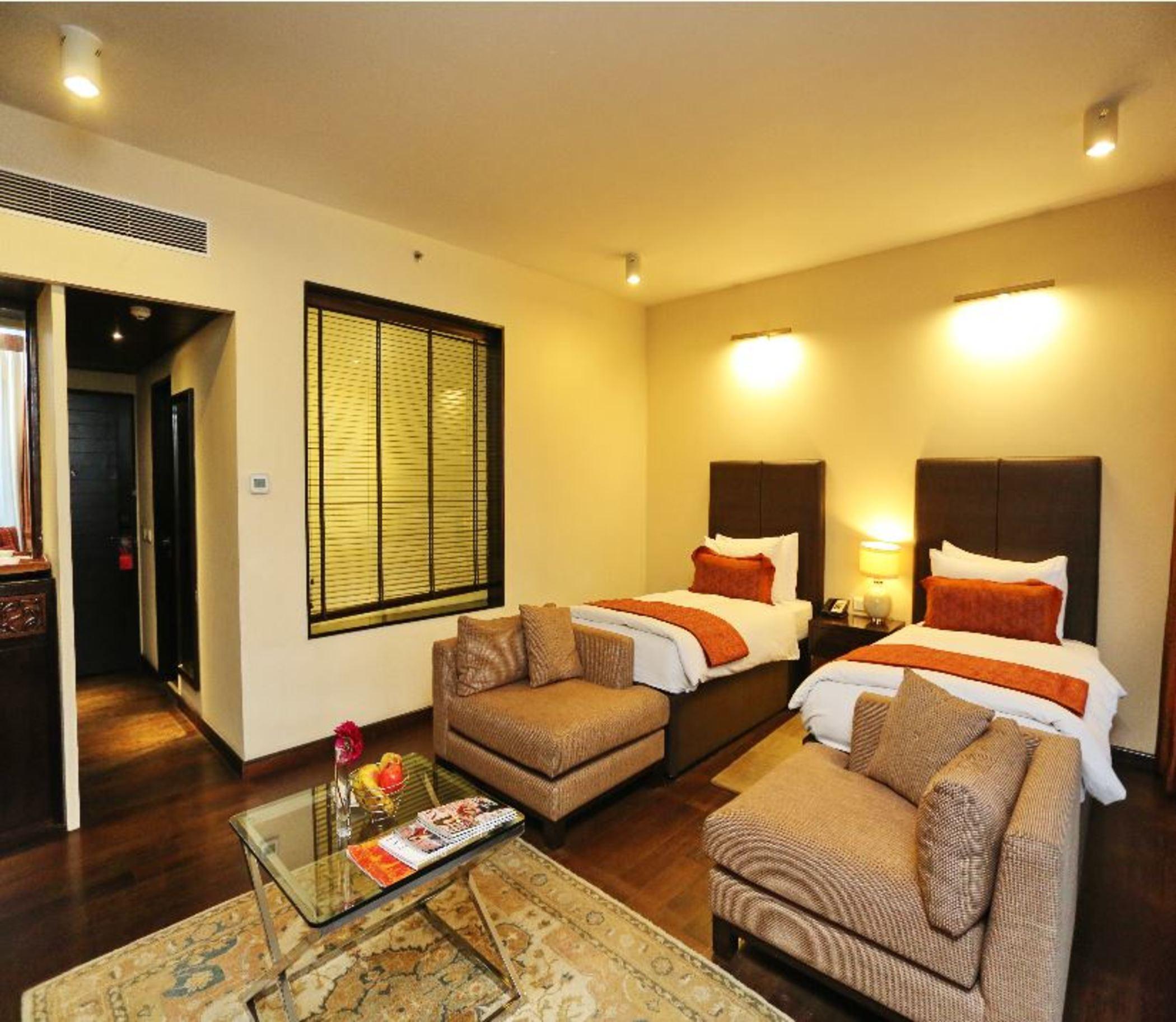 Hotel Taj Dal View Srinagar Zewnętrze zdjęcie